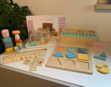 De magie van educatief speelgoed ontdek de Play Boxes voor jouw baby.